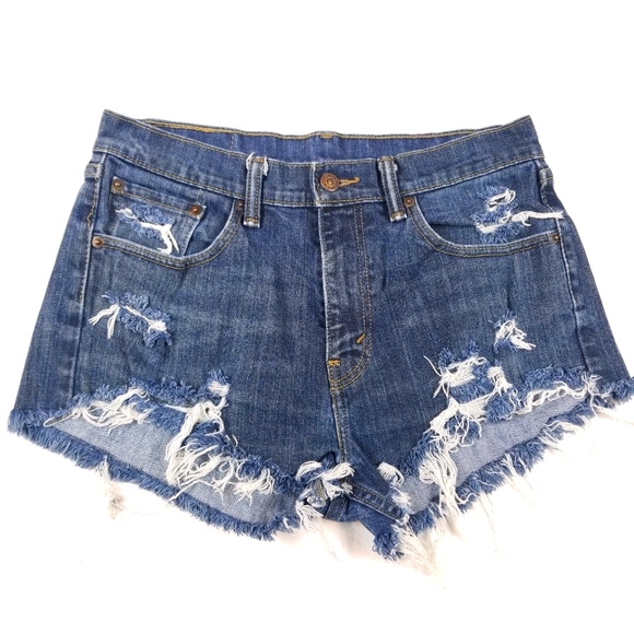 Levi's 505 Distressed Shorts Size 30 - Picture 1 of 8